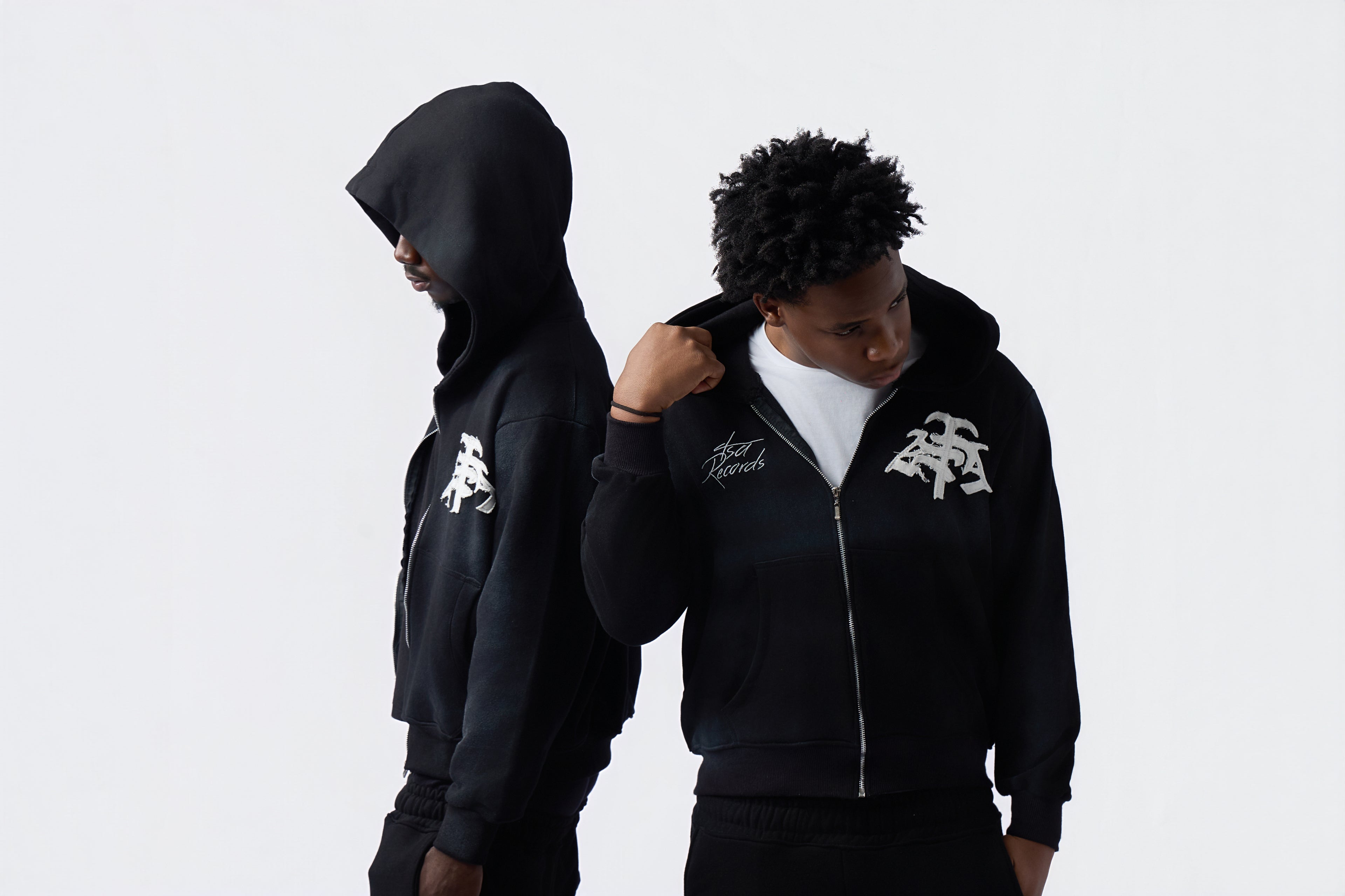 OYNX ZIP UP
